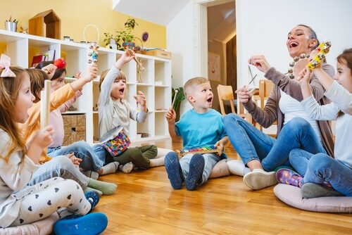 Qu’est-ce qu’un bon cours de musique pour un enfant de 3 ans ?